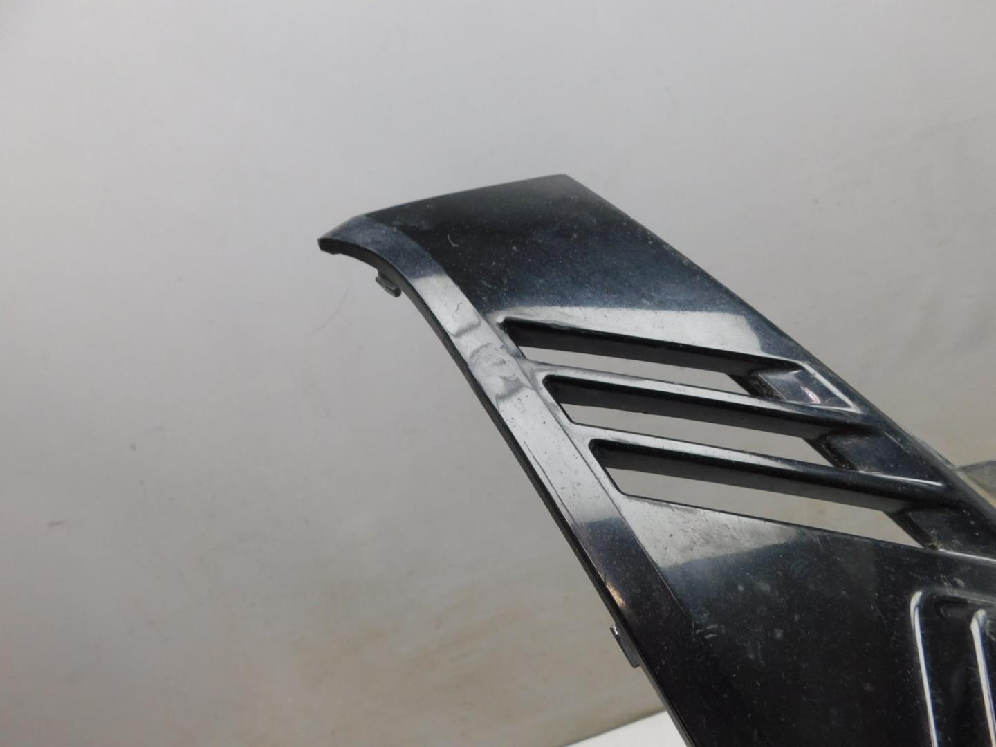 Накладка переднего бампера