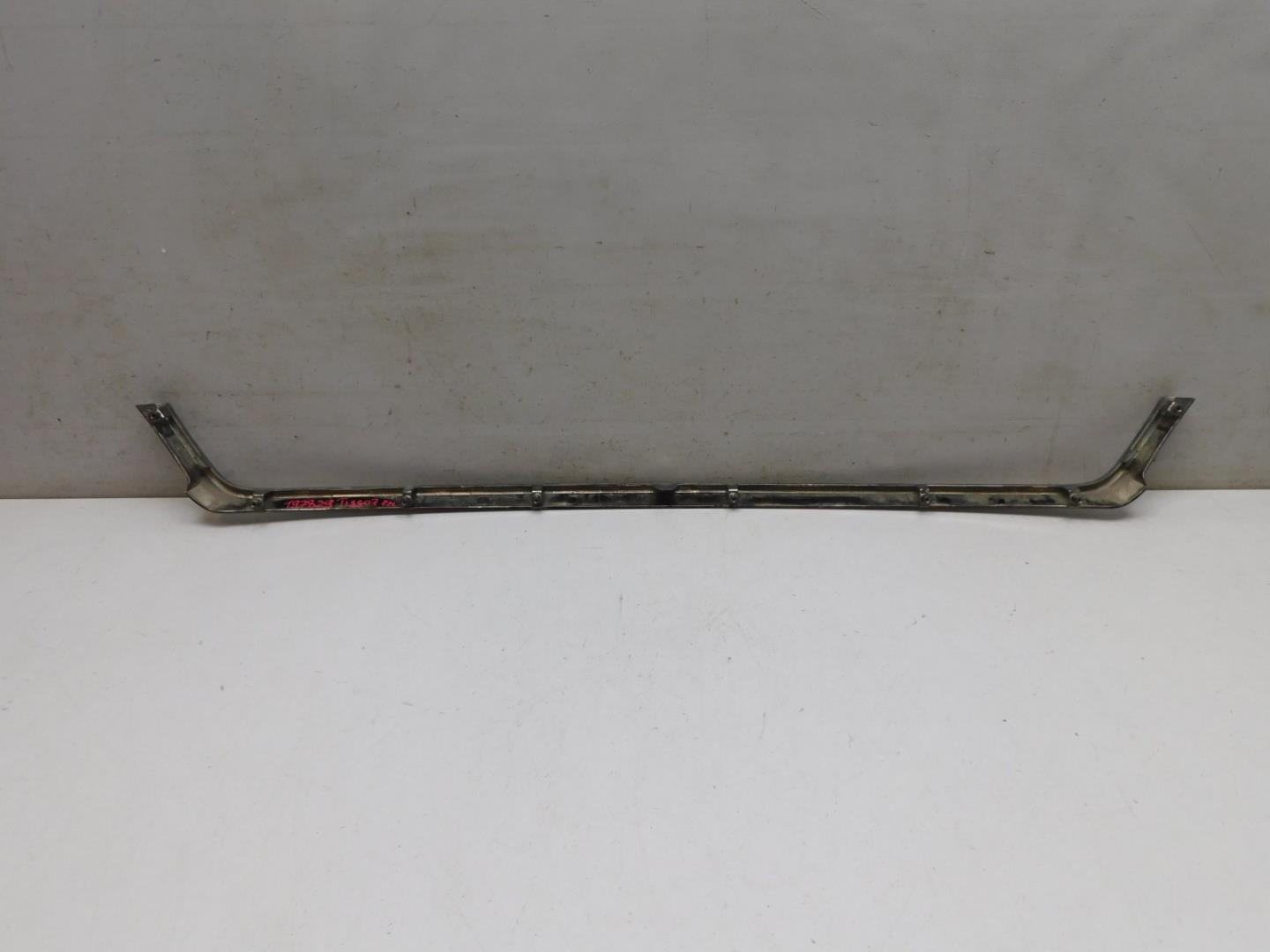 Накладка на решетку радиатора