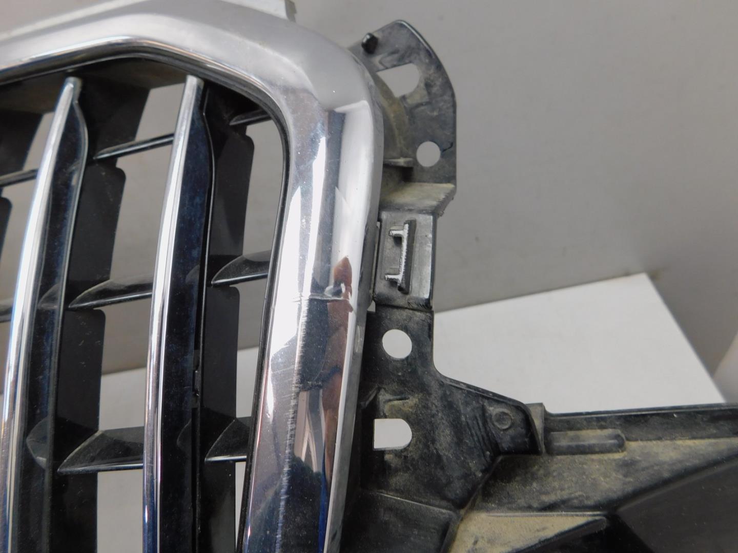 Решетка радиатора