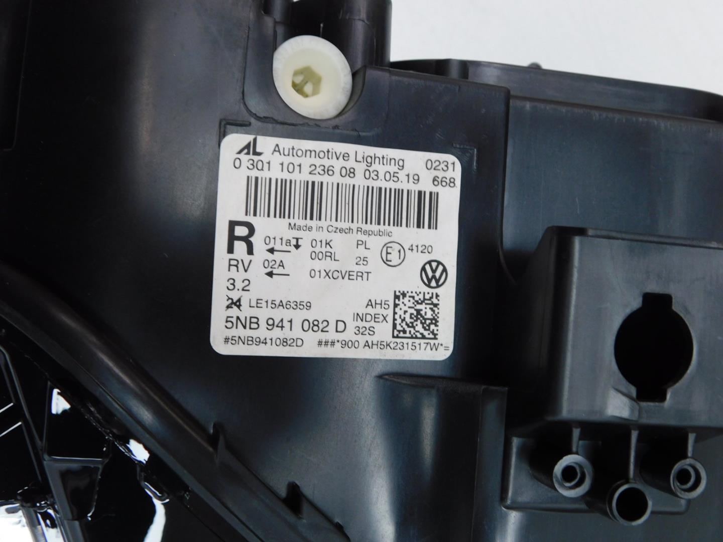 Фара правая