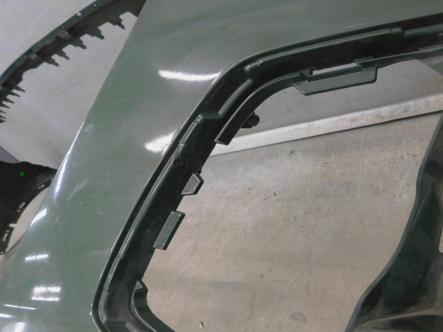 Бампер передний