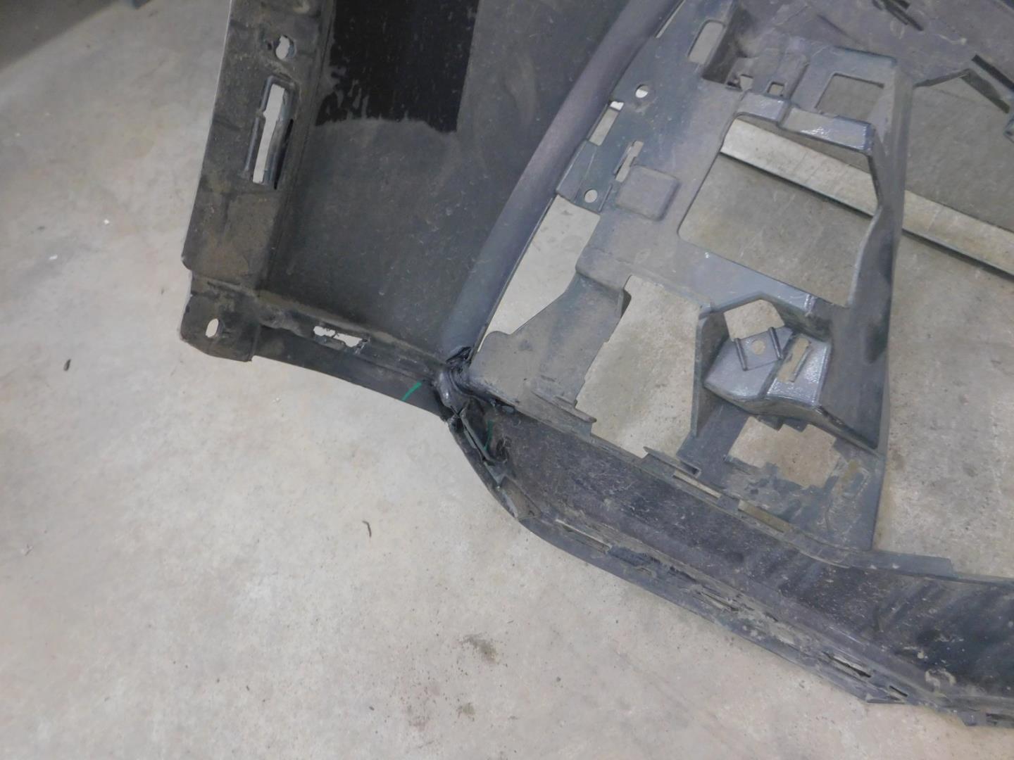 Бампер передний