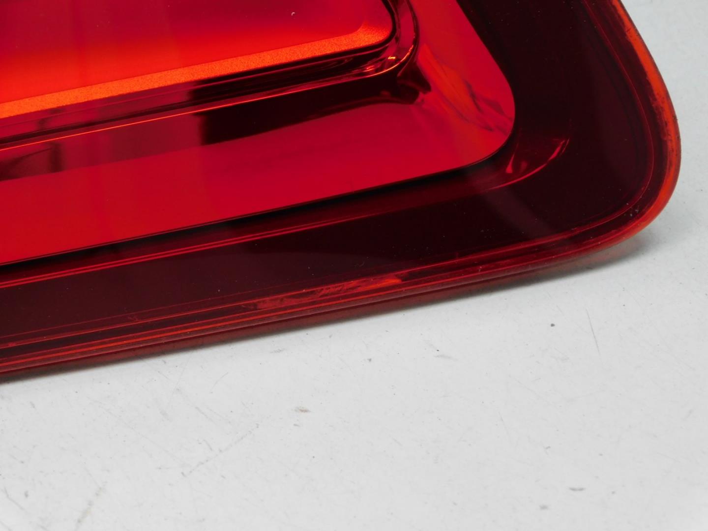 Фонарь задний внутренний левый