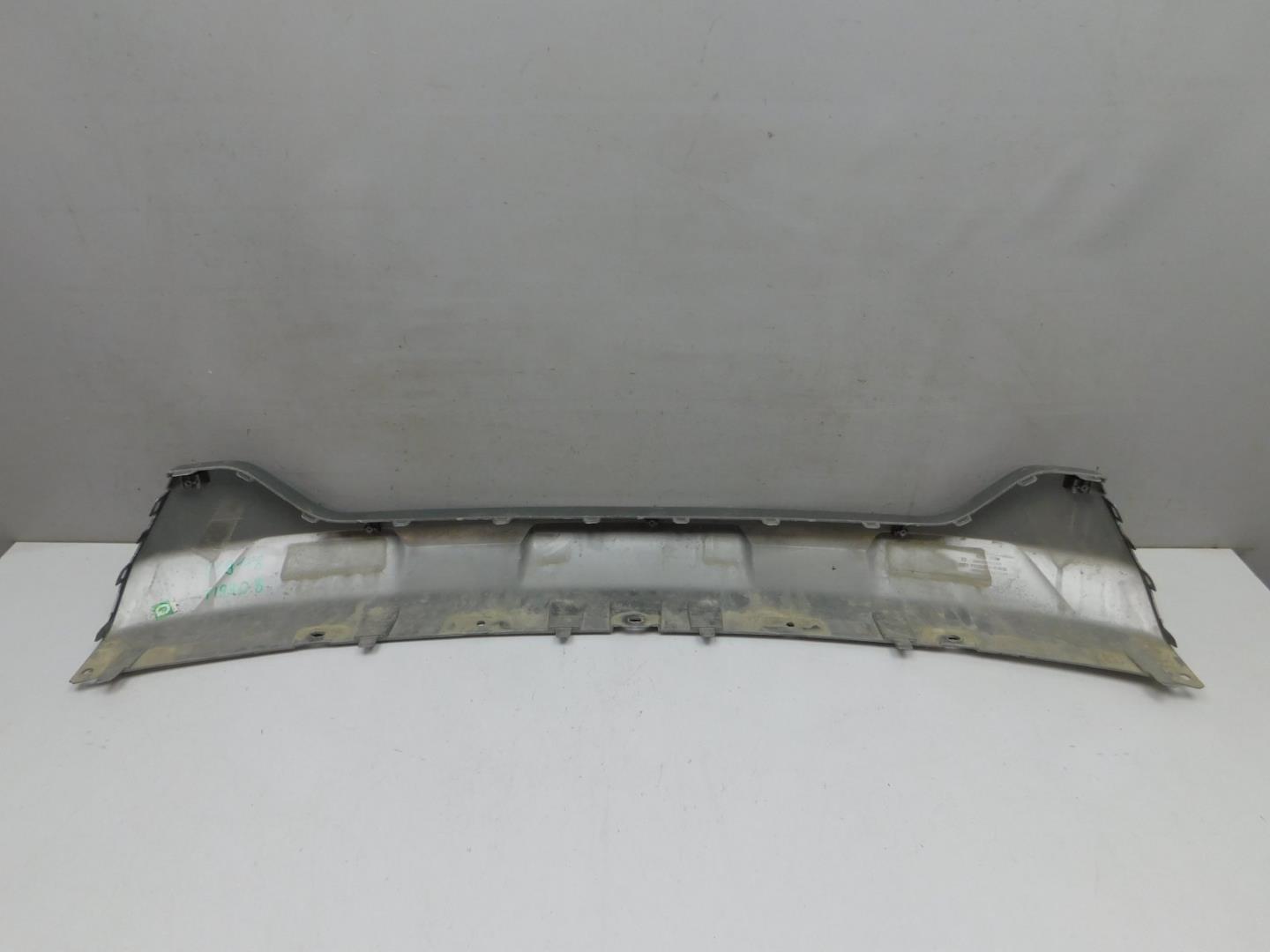 Накладка переднего бампера