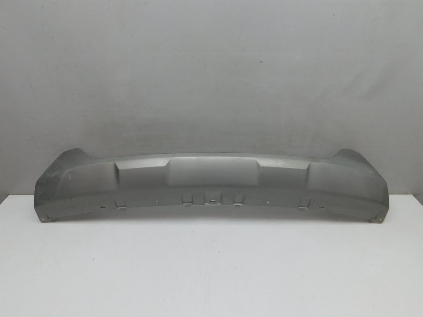 Накладка переднего бампера