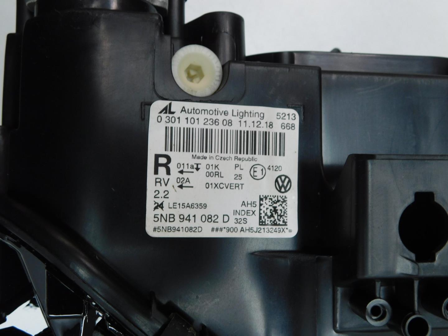 Фара правая