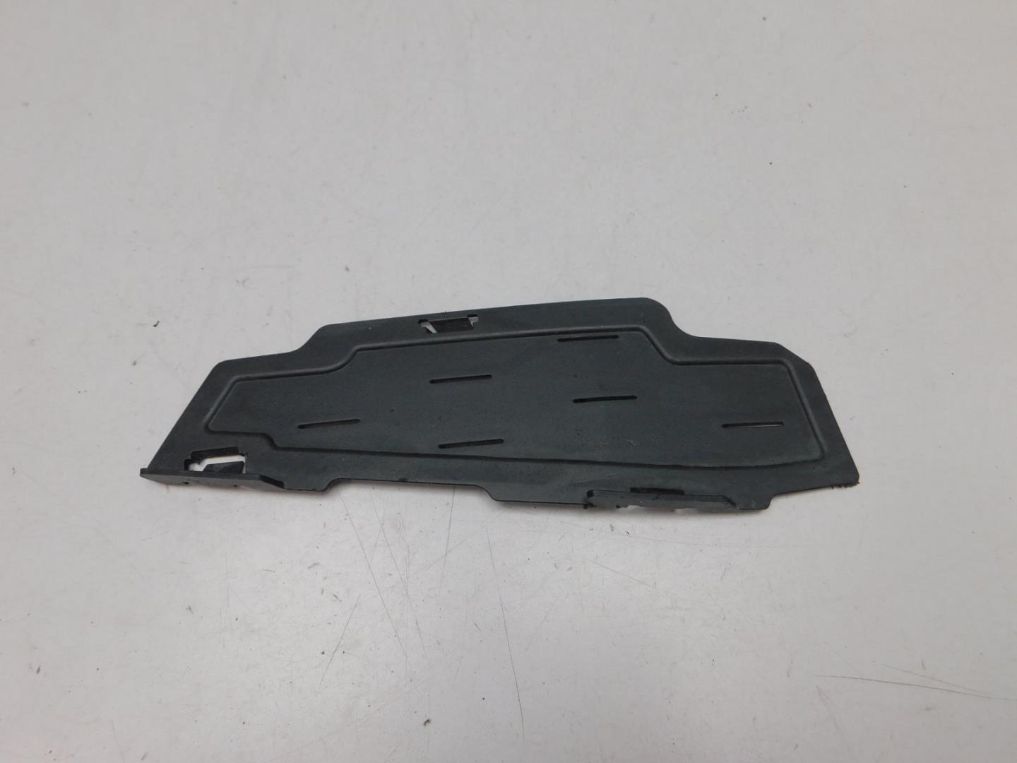 Накладка переднего бампера