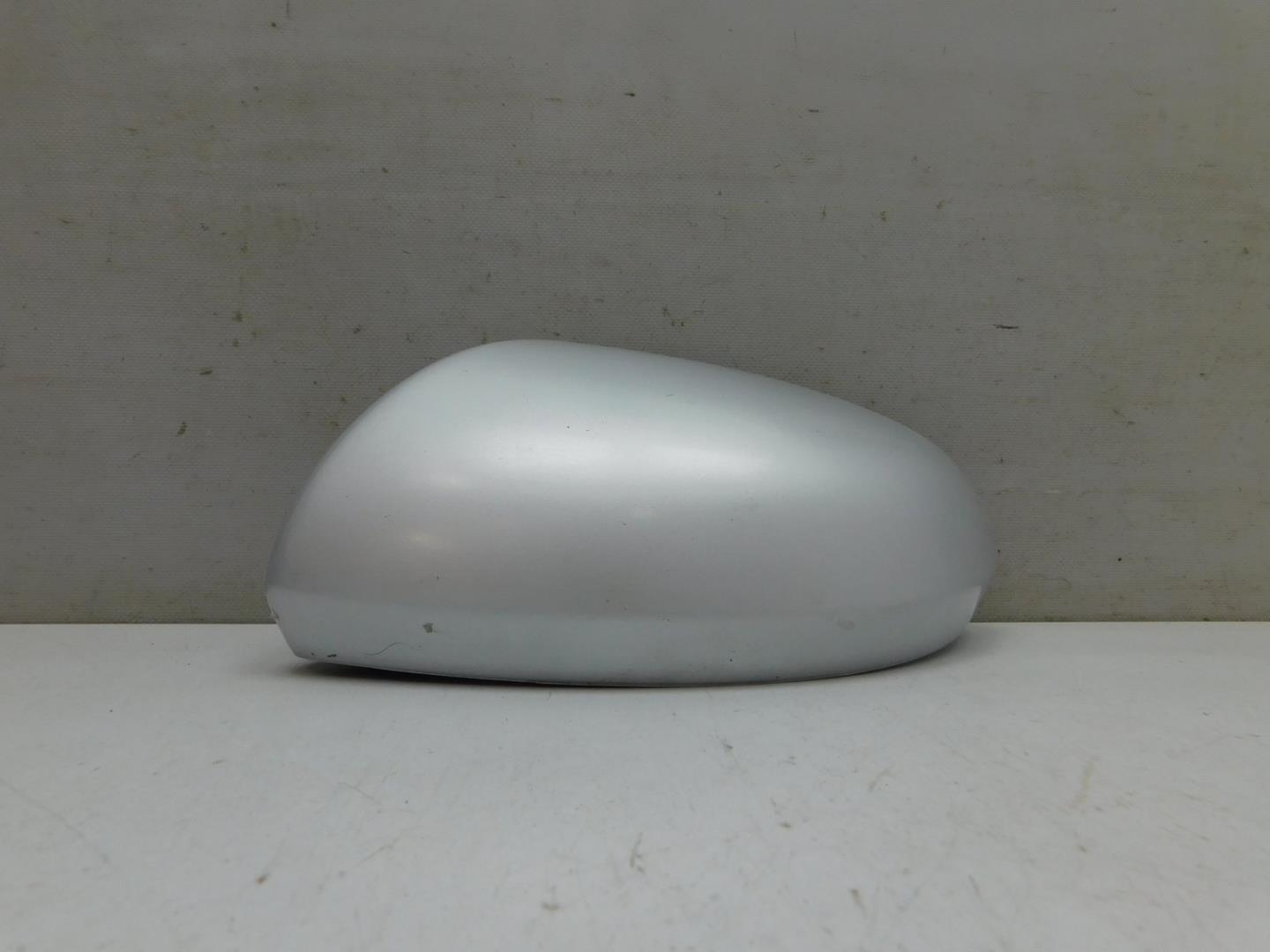 Накладка зеркала левого