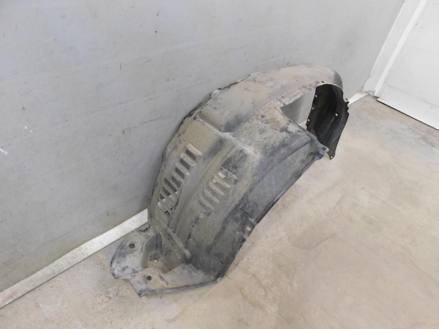 Локер передний правый