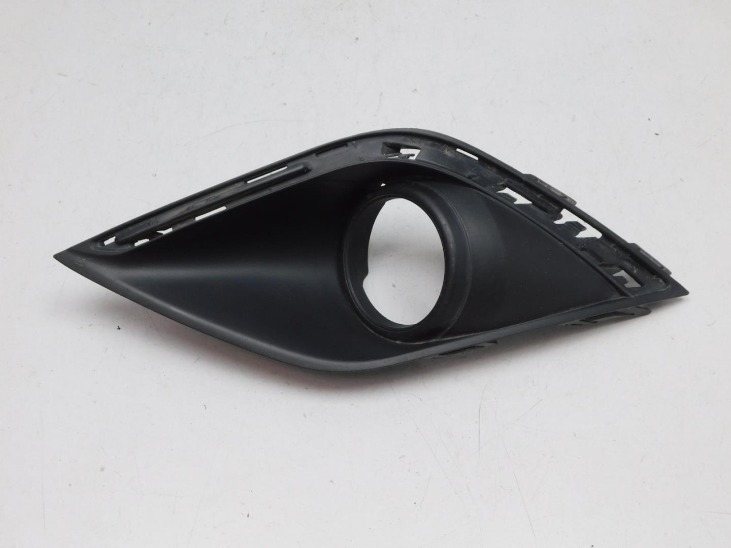 Решетка в бампер левая