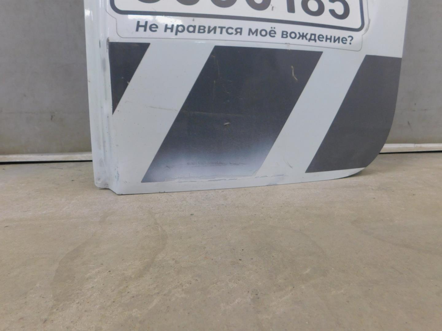 Дверь багажника