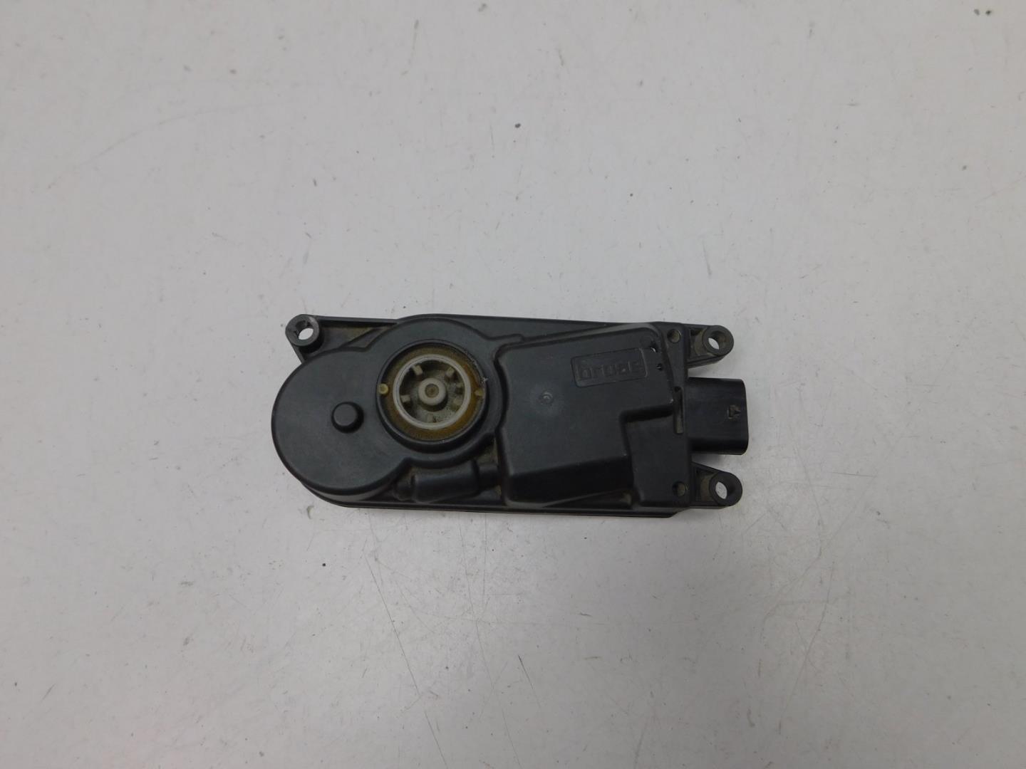 Моторчик заслонки печки