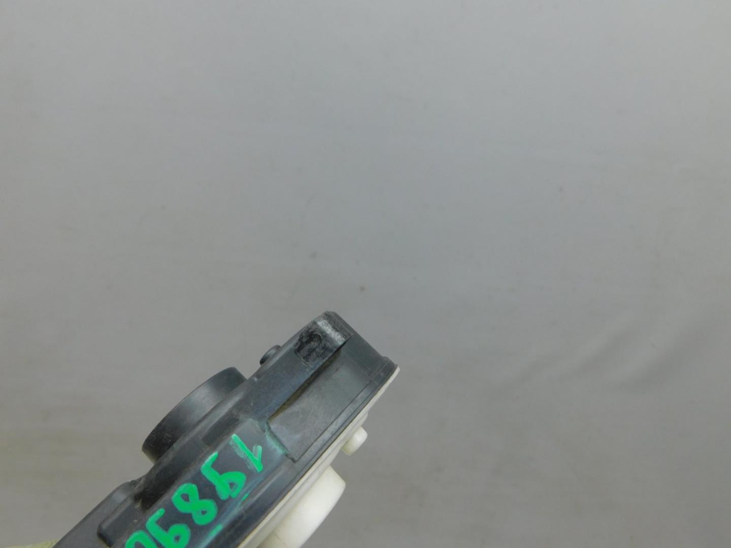 Моторчик заслонки печки