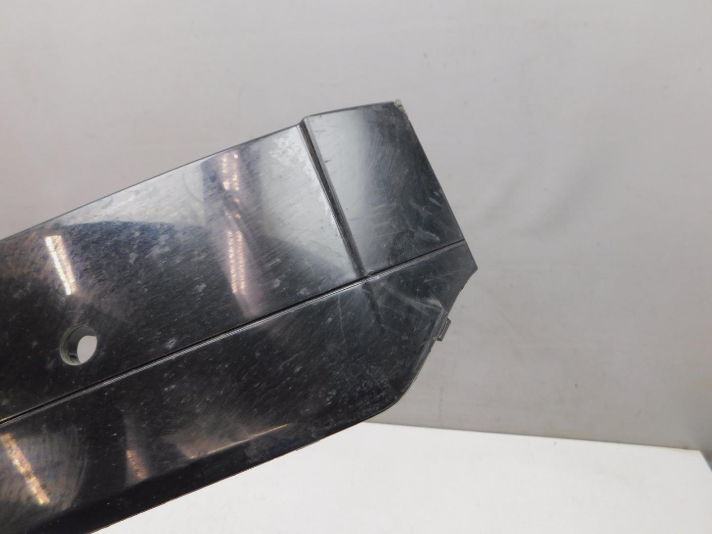 Накладка переднего бампера