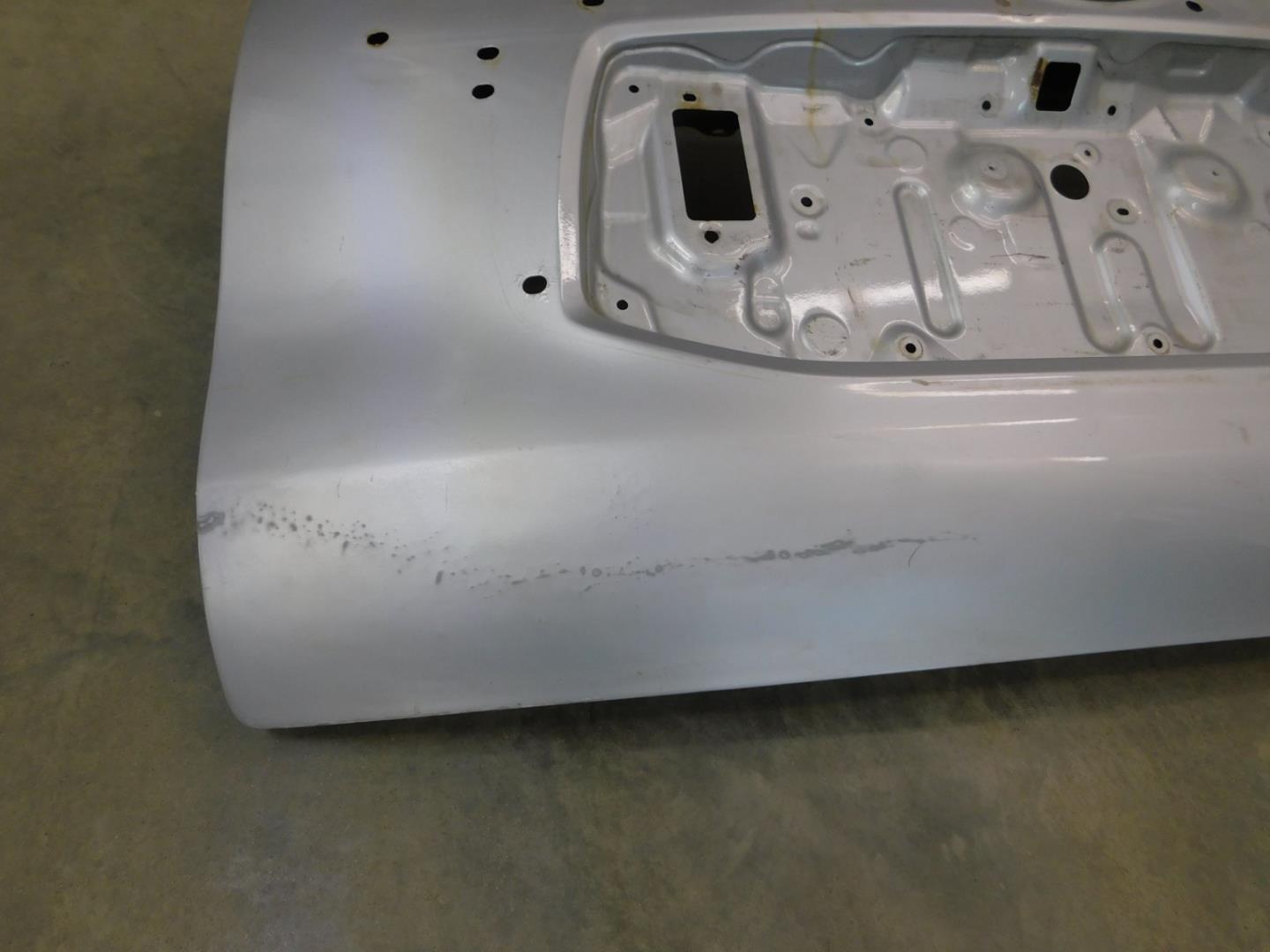 Дверь багажника