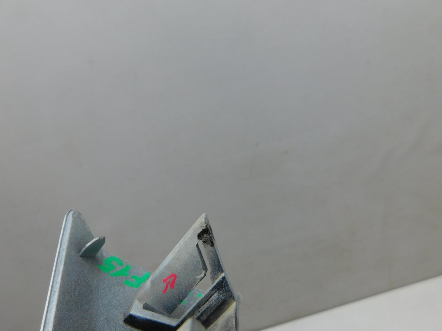 Крышка форсунки омывателя фар