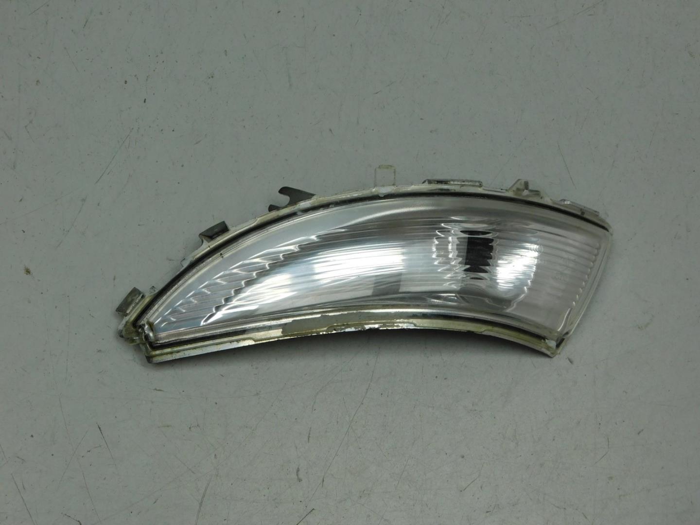 Повторитель поворота белый