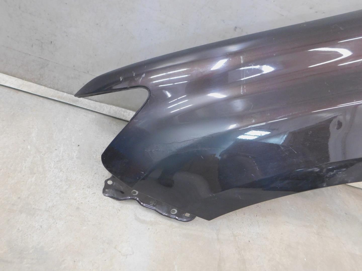 Крыло переднее левое