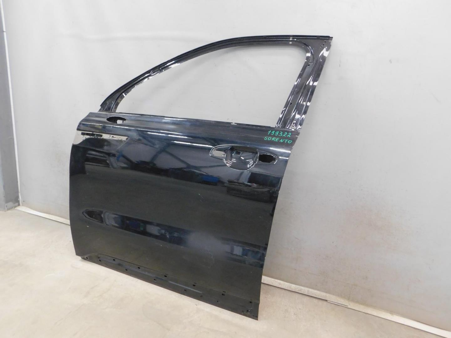 Дверь передняя левая