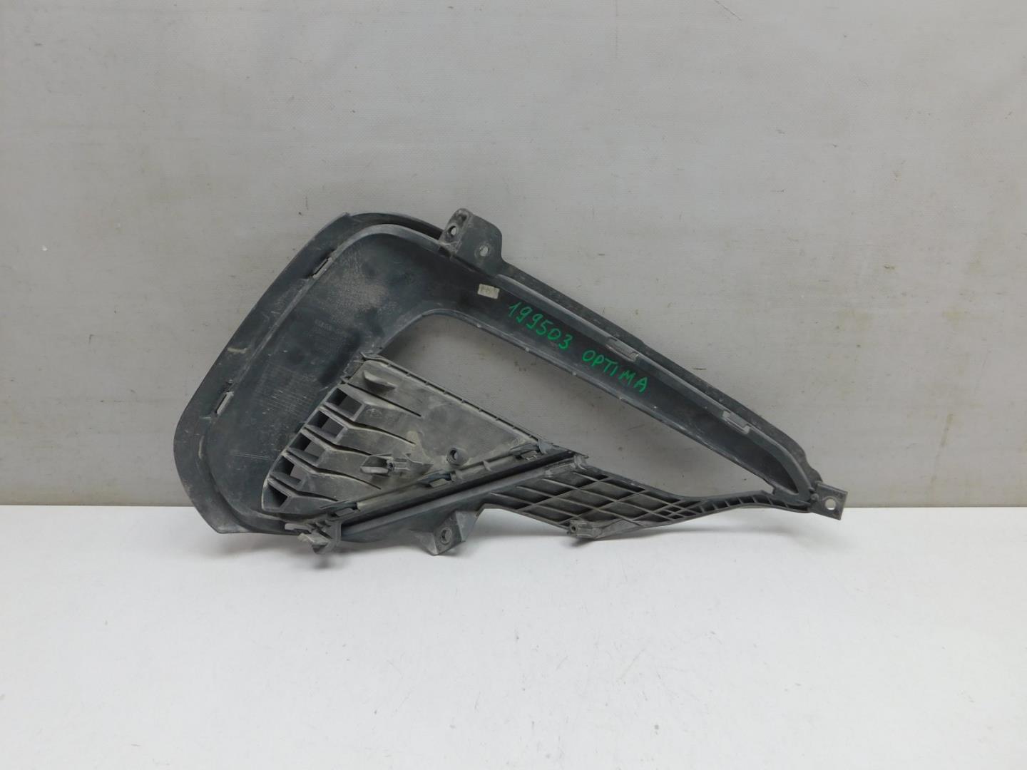 Решетка в бампер левая