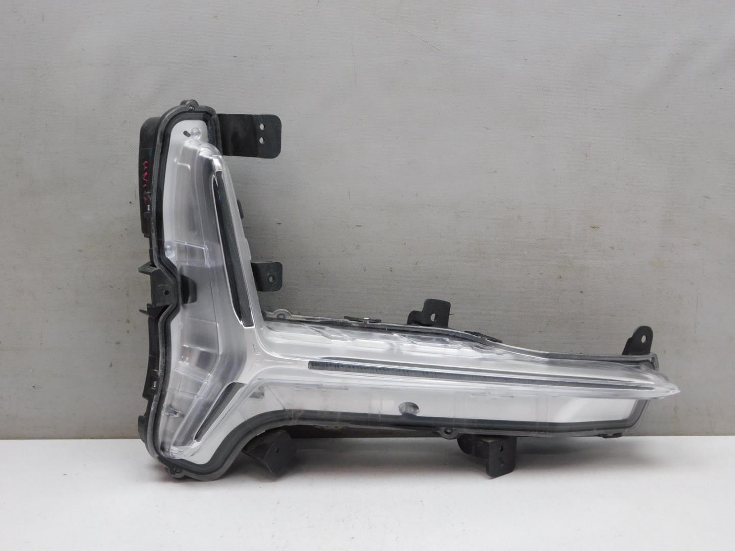 Габарит передний правый