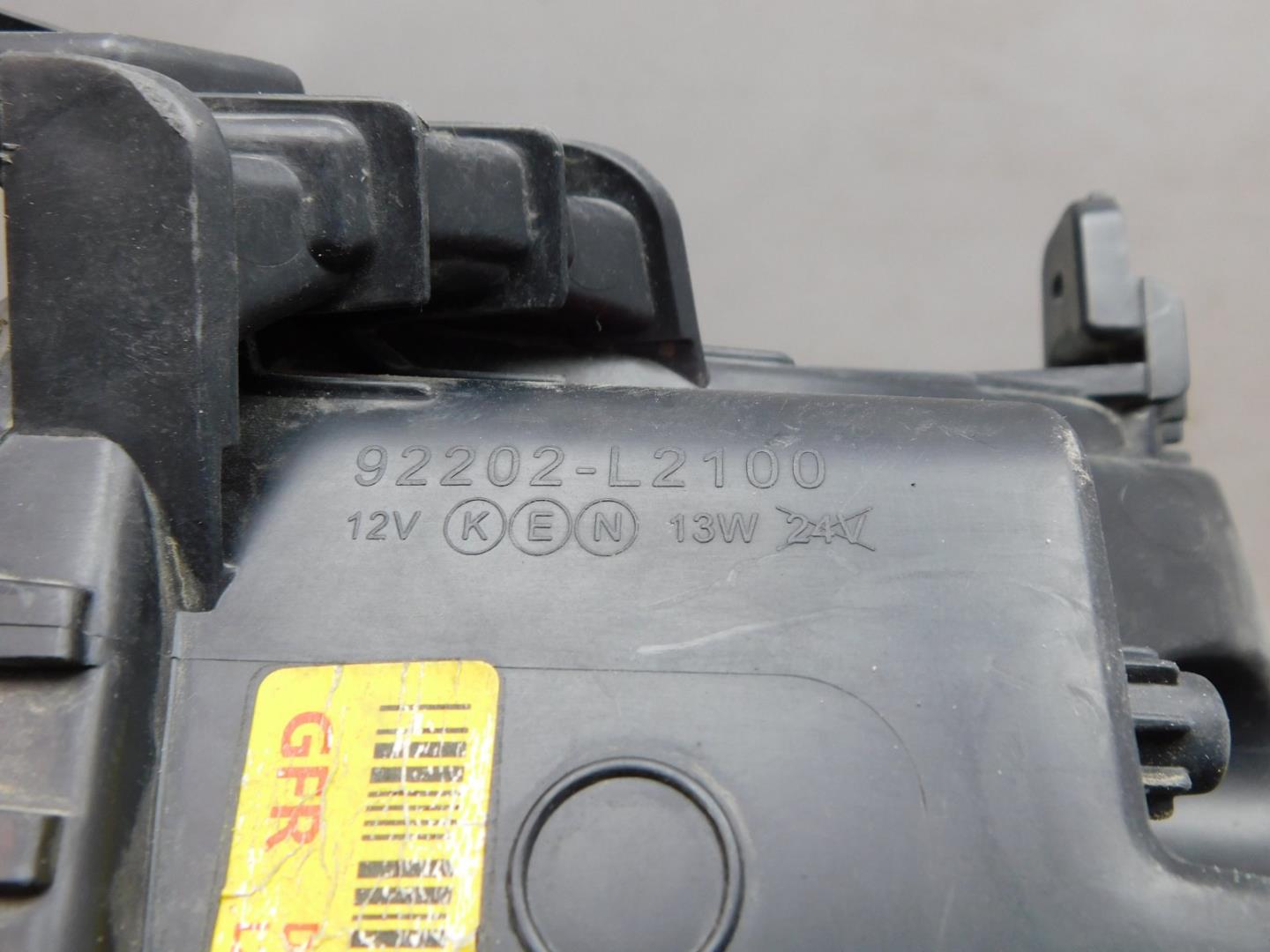 Фара противотуманная правая