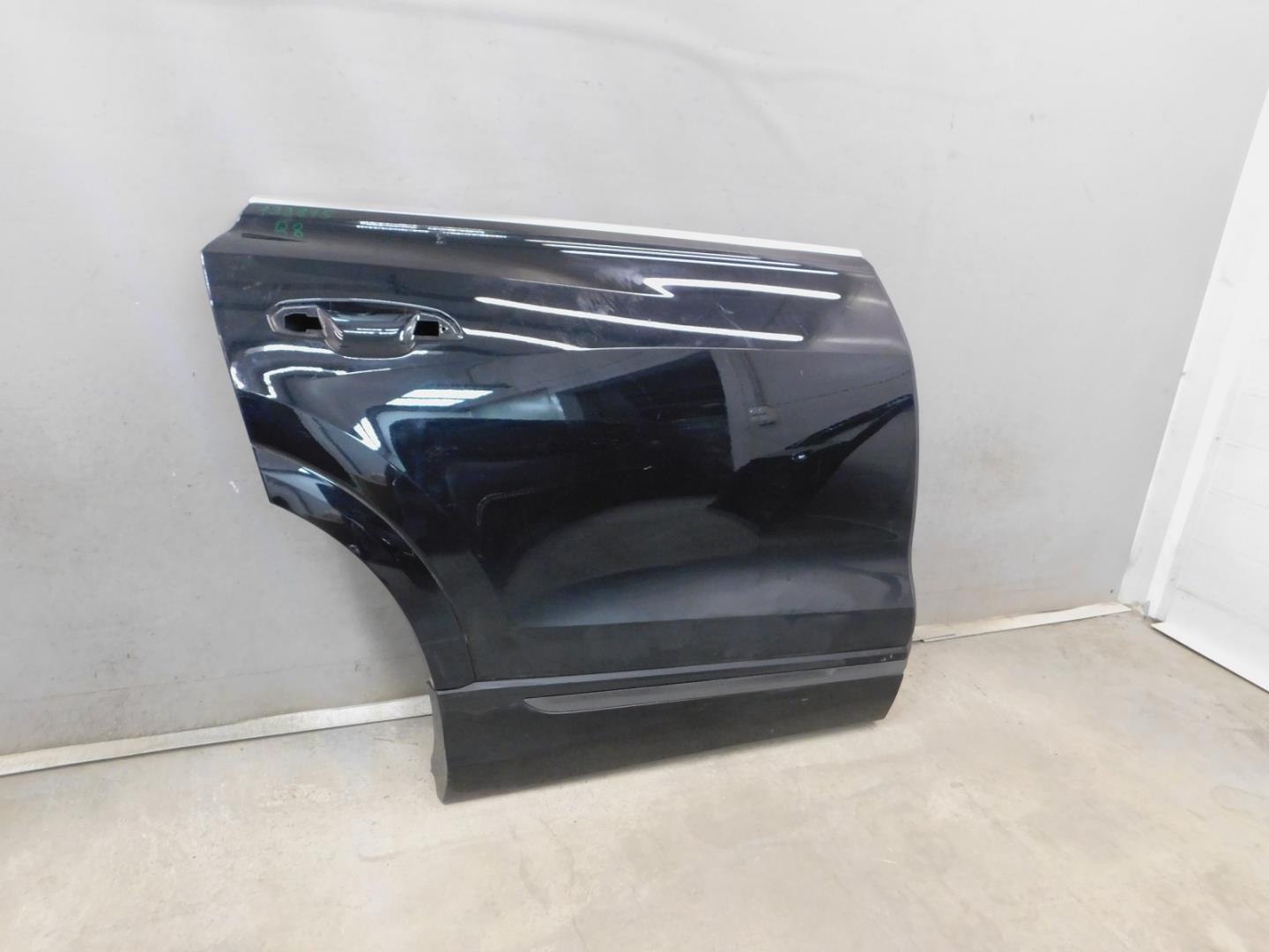 Дверь задняя правая