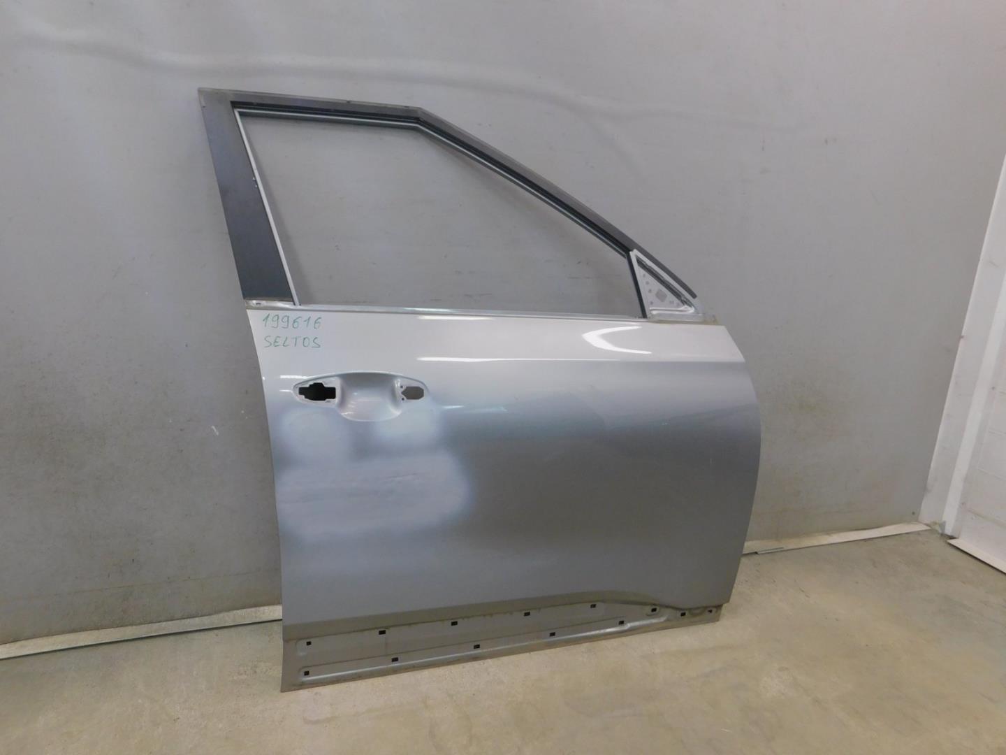 Дверь передняя правая