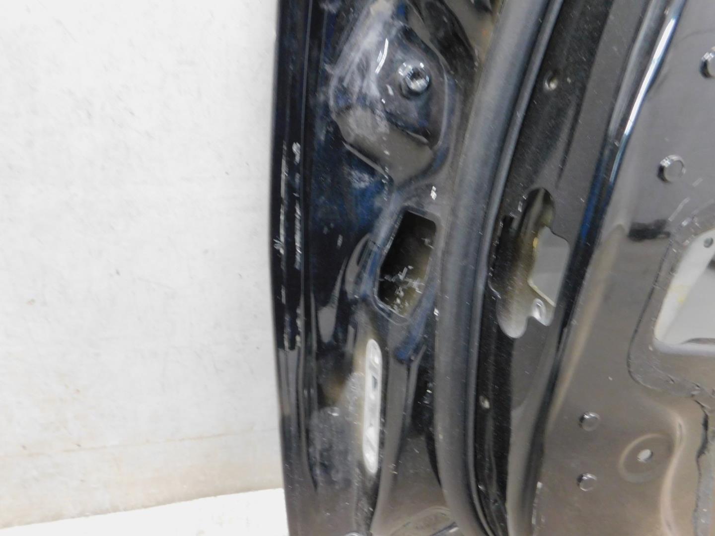 Дверь передняя правая