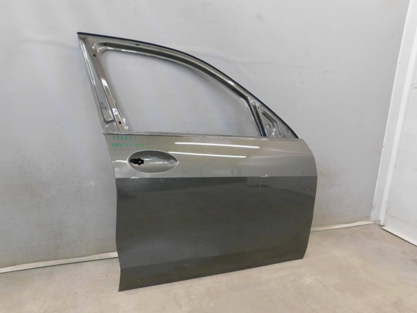 Дверь передняя правая