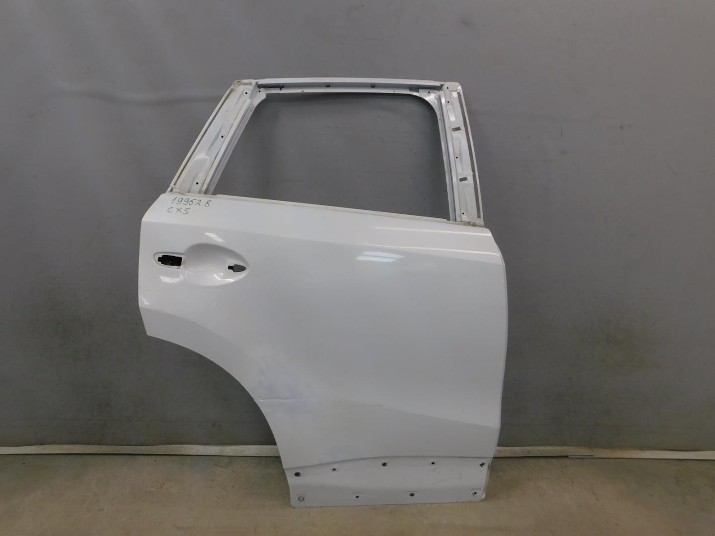 Дверь задняя правая