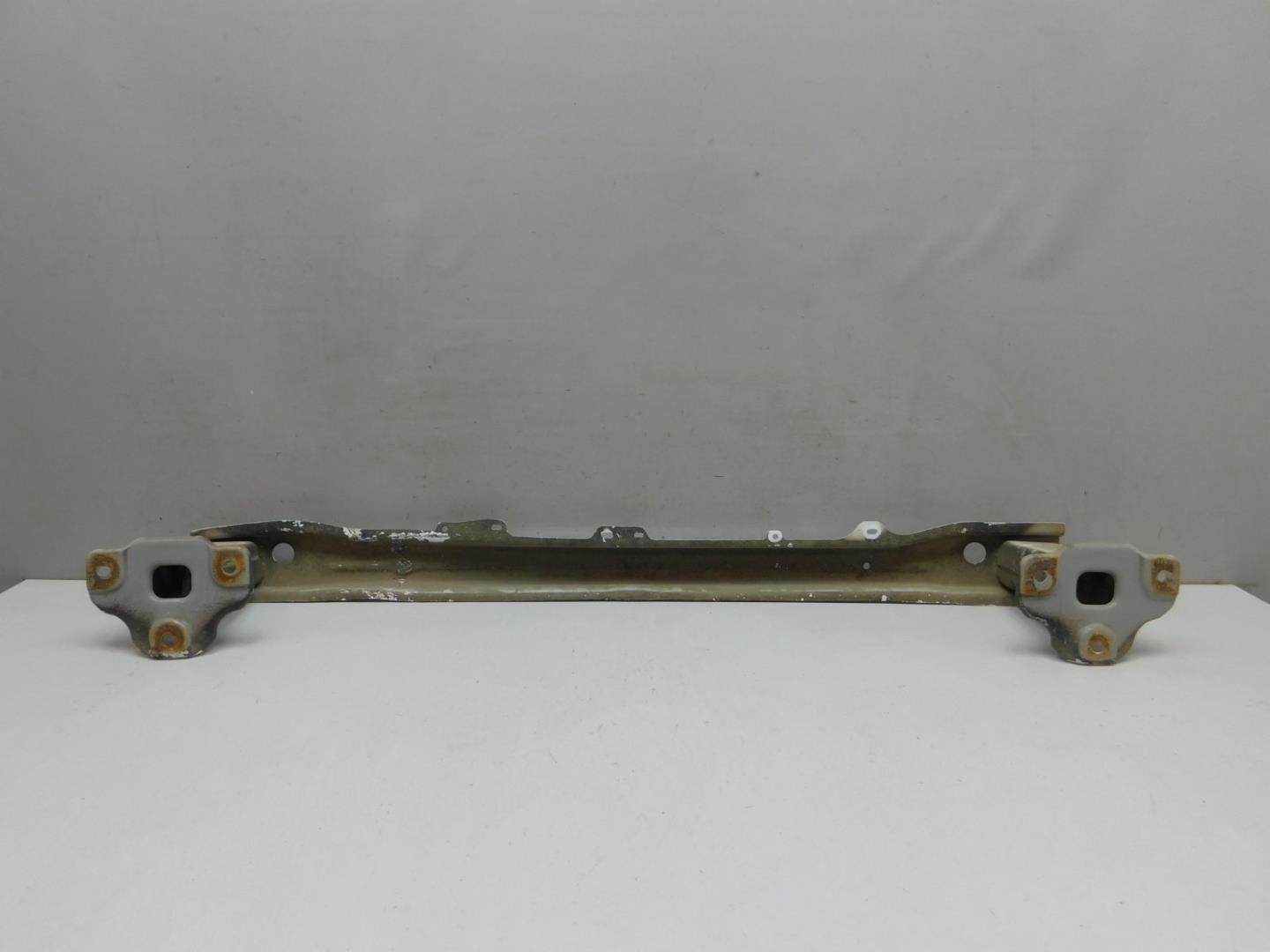 Усилитель заднего бампера