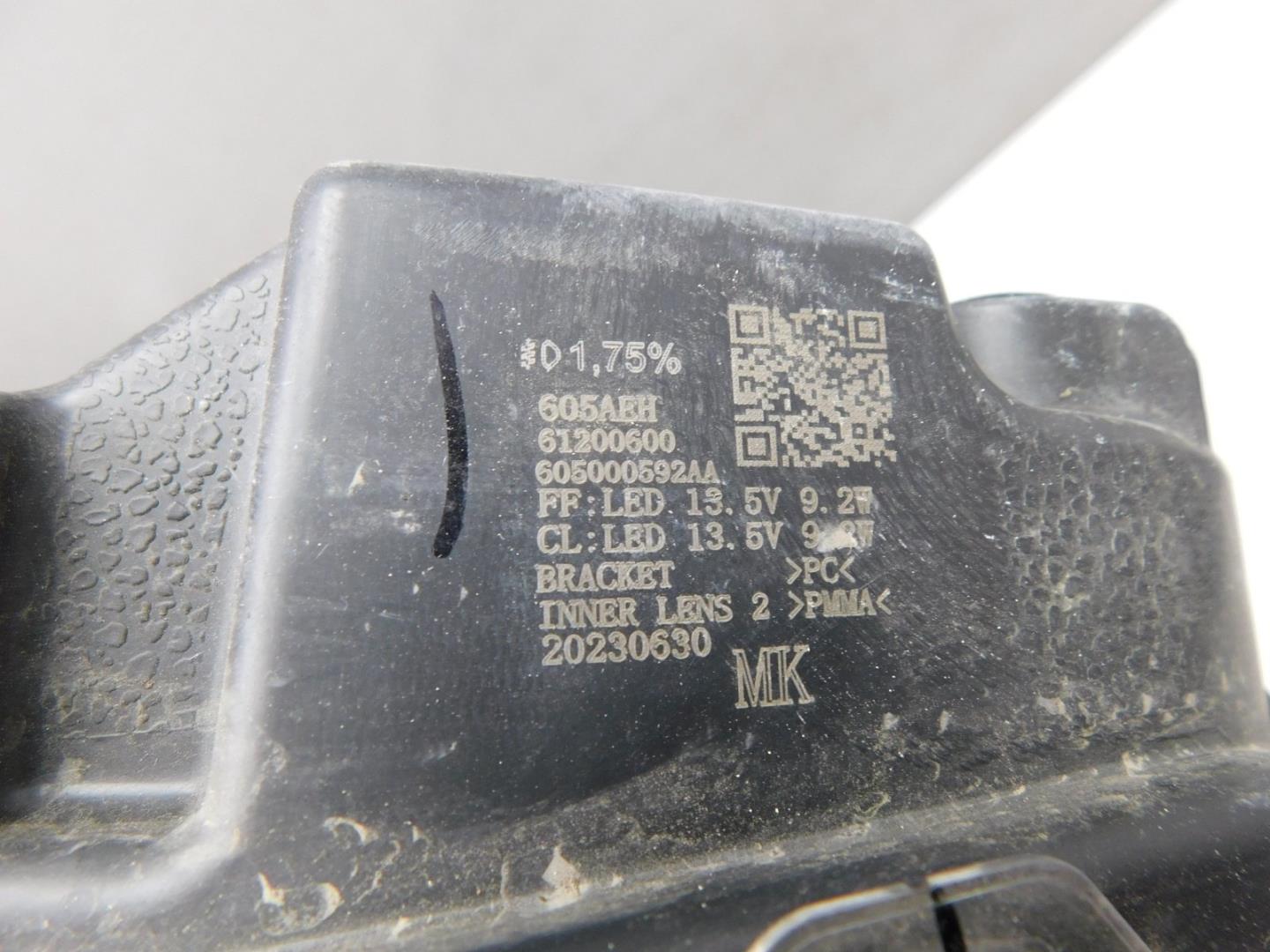 Габарит передний левый