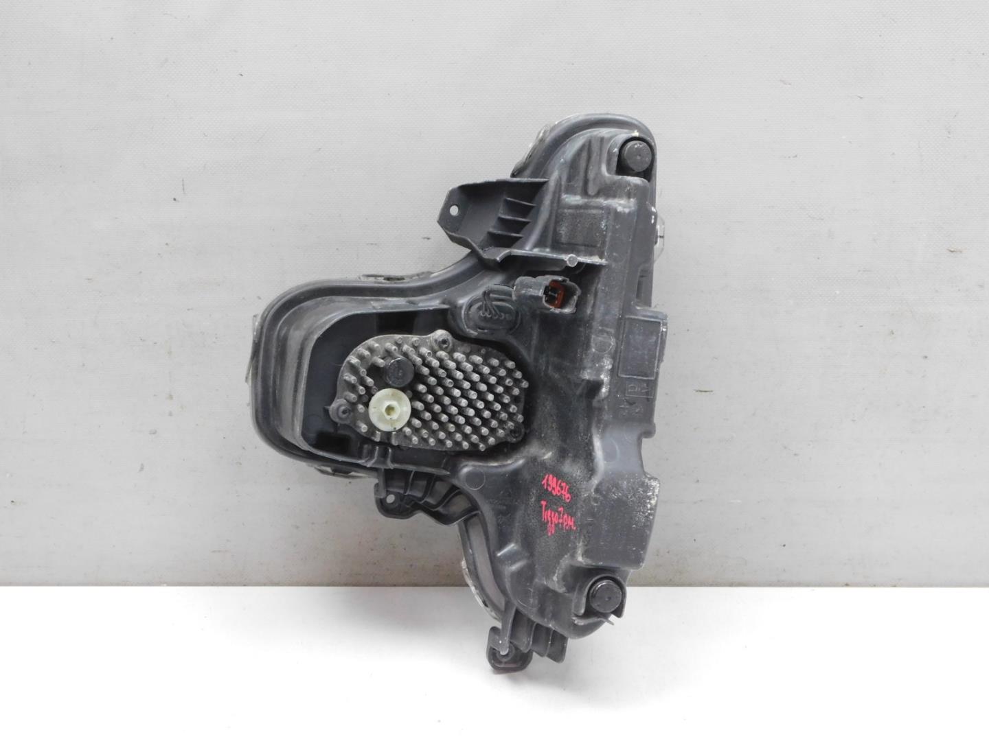 Габарит передний правый