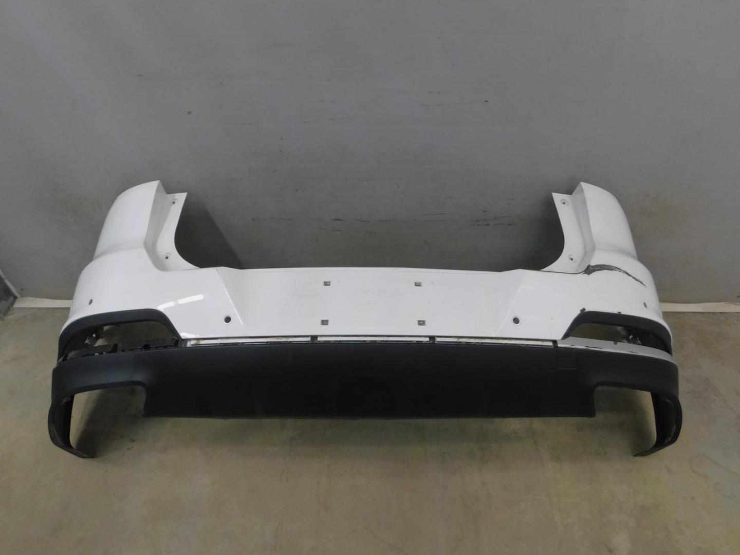 Бампер задний