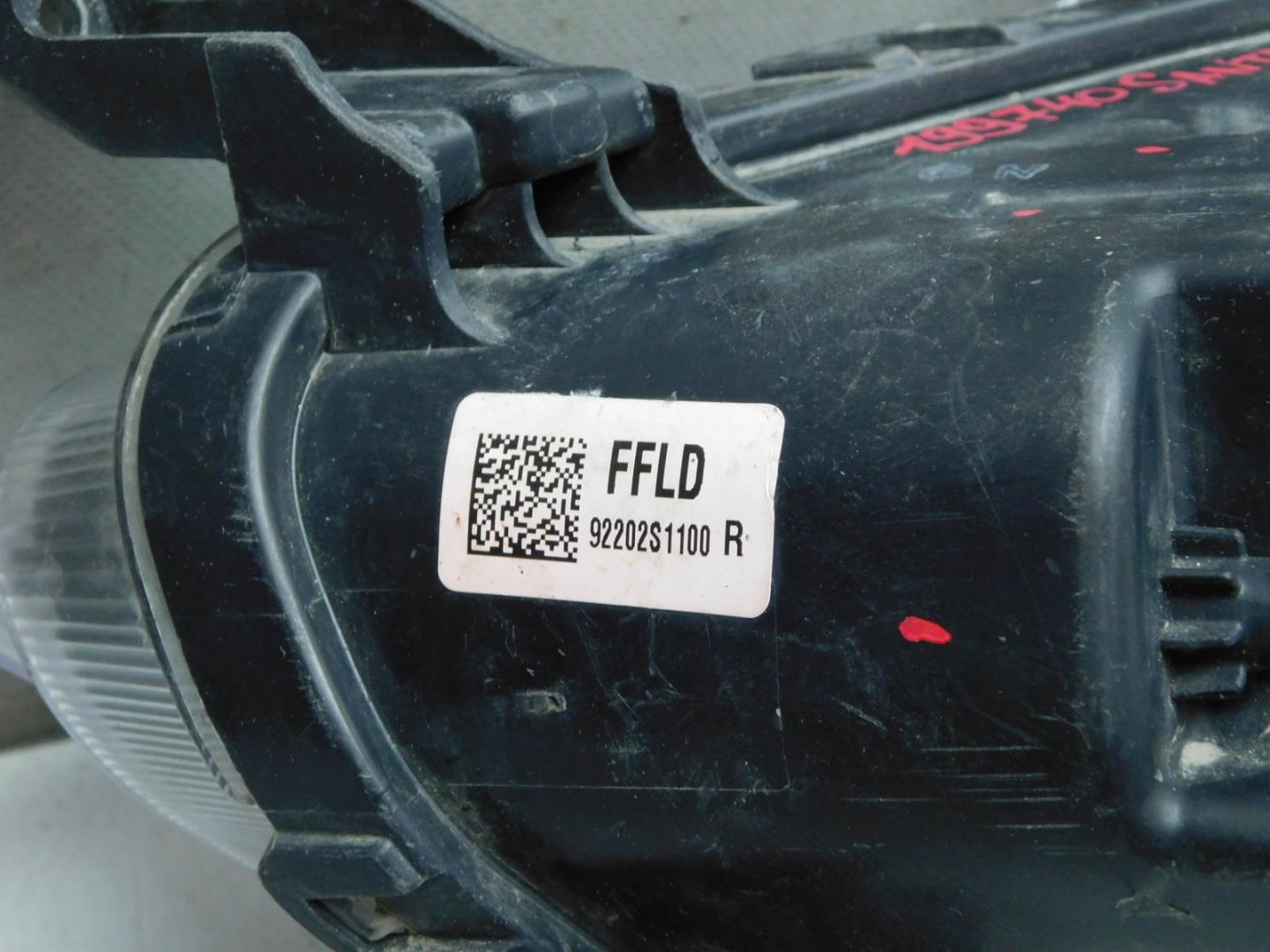 Фара противотуманная правая