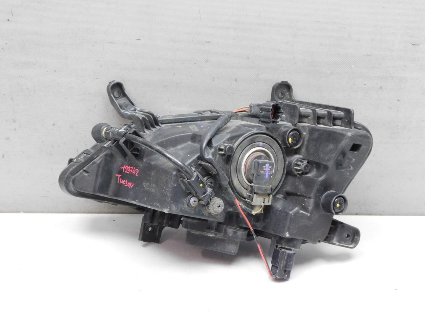 Фара противотуманная правая