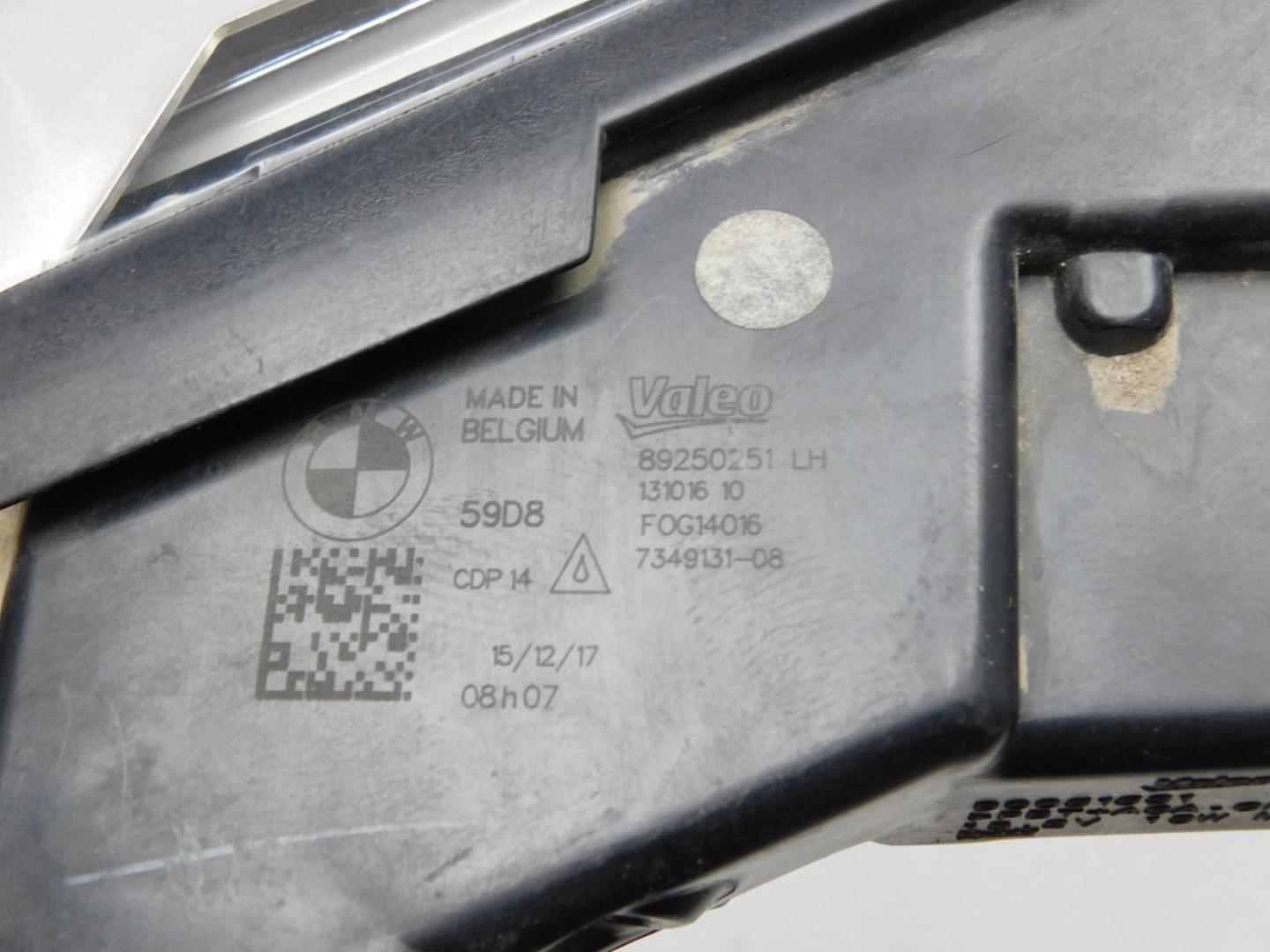 Фара противотуманная левая