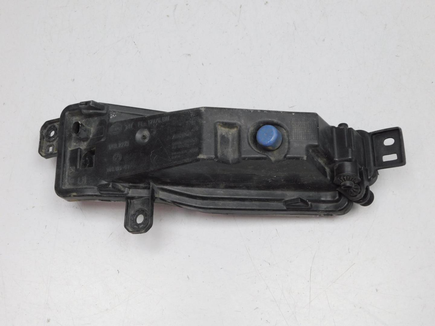 Фара противотуманная левая