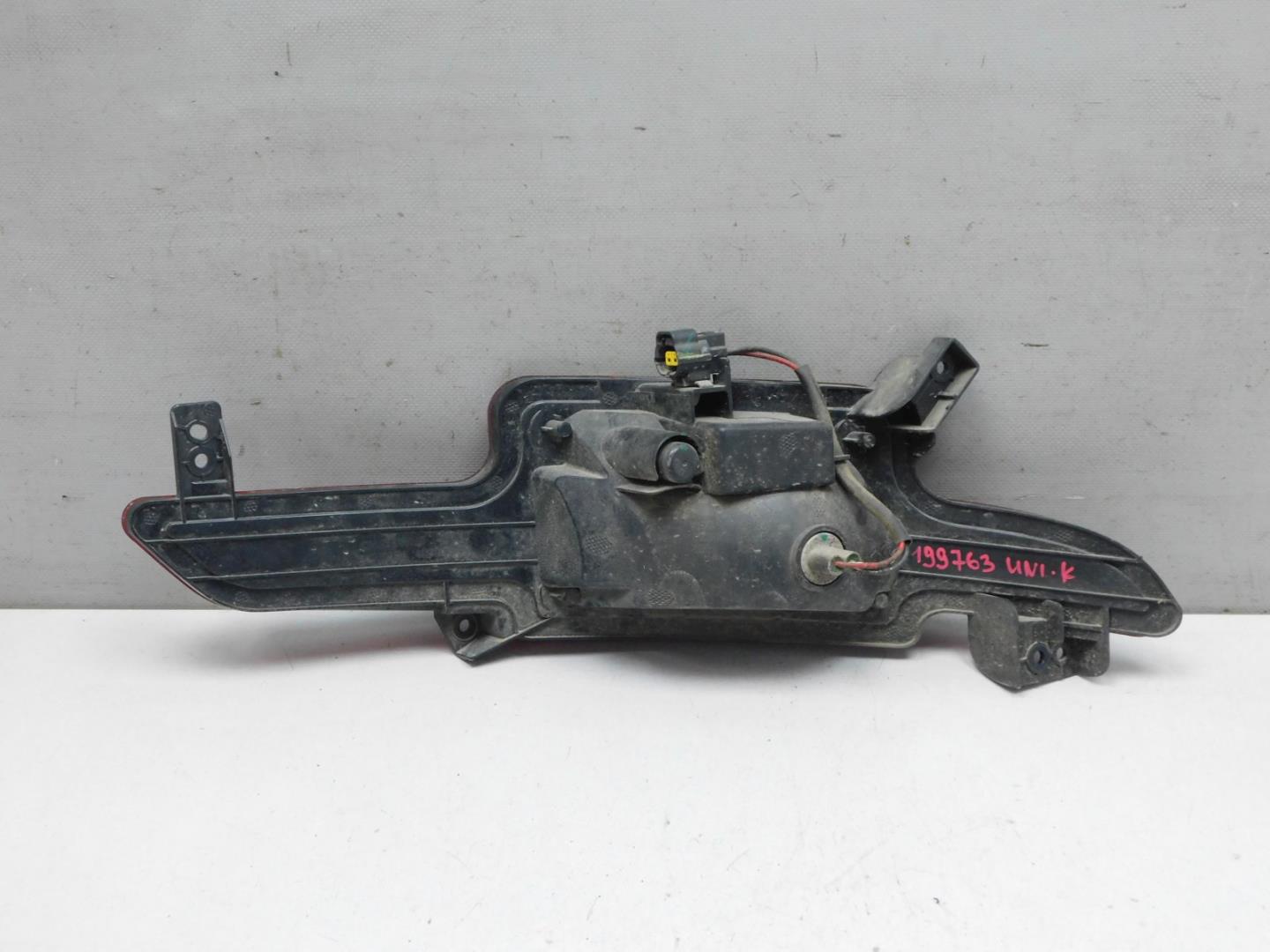 Фонарь задний в бампер левый