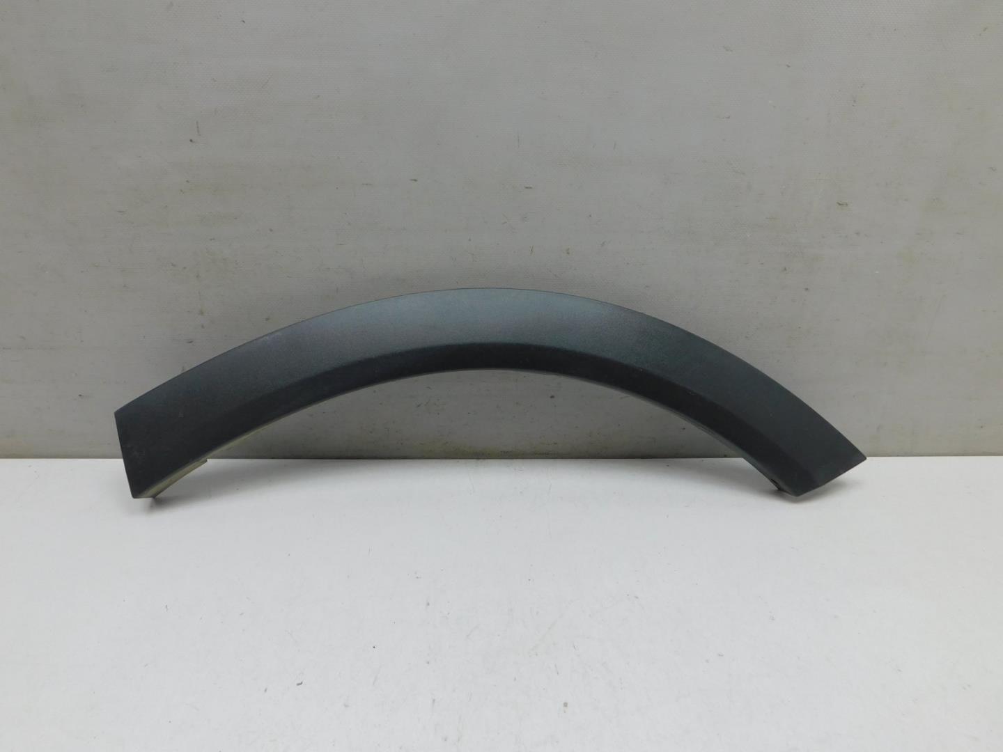 Накладка заднего крыла левого