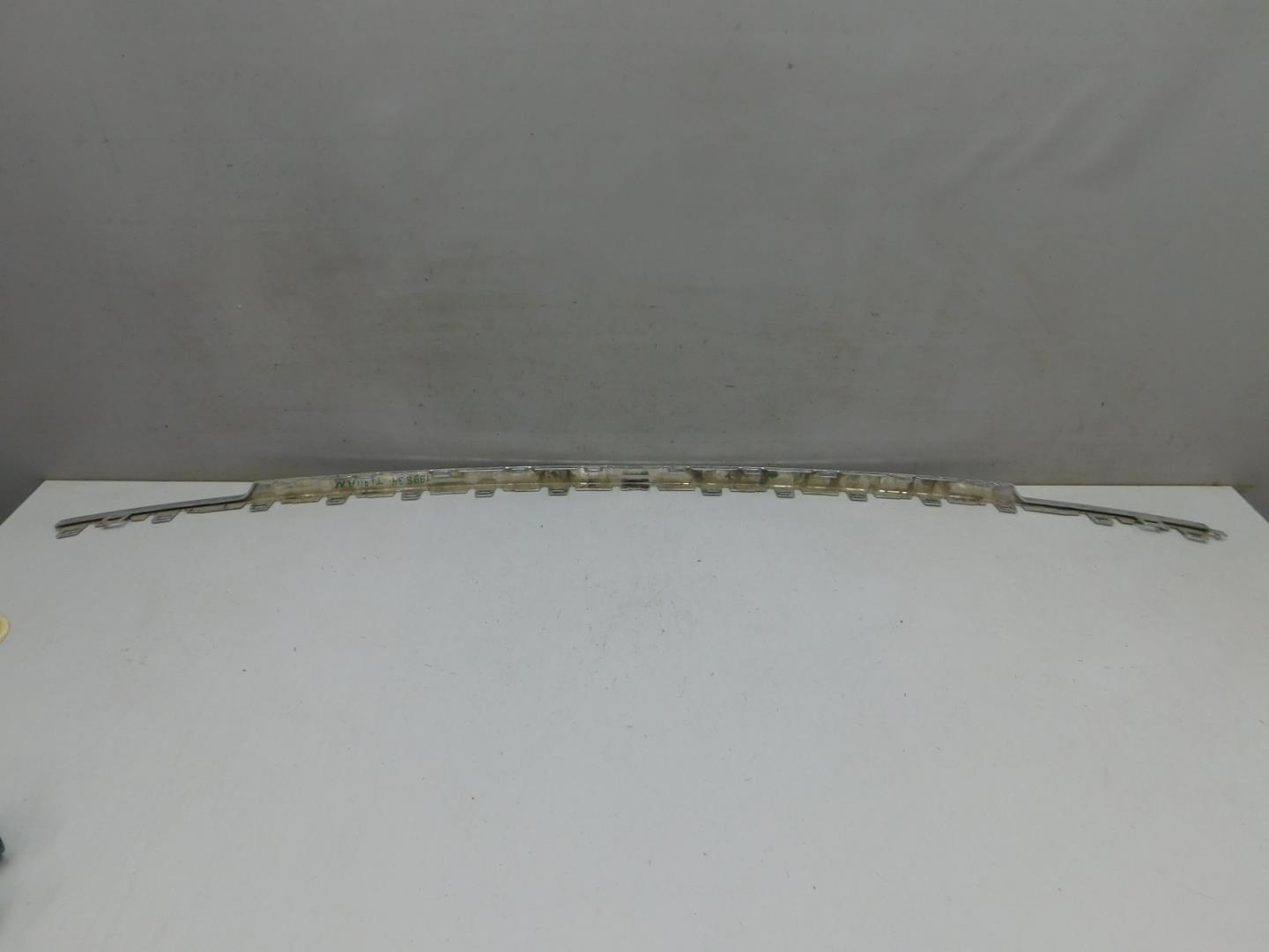 Молдинг заднего бампера