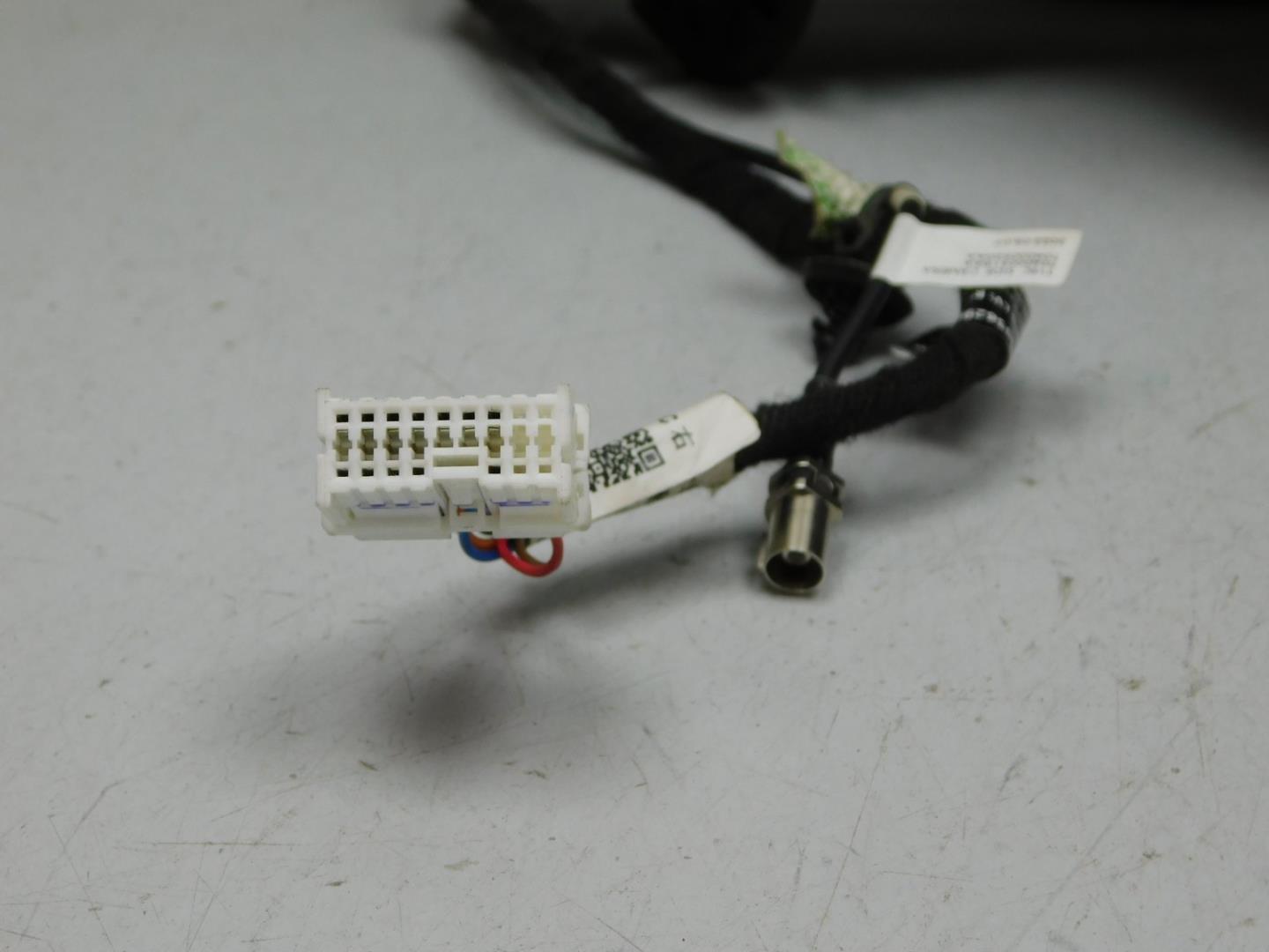 Зеркало правое электрическое