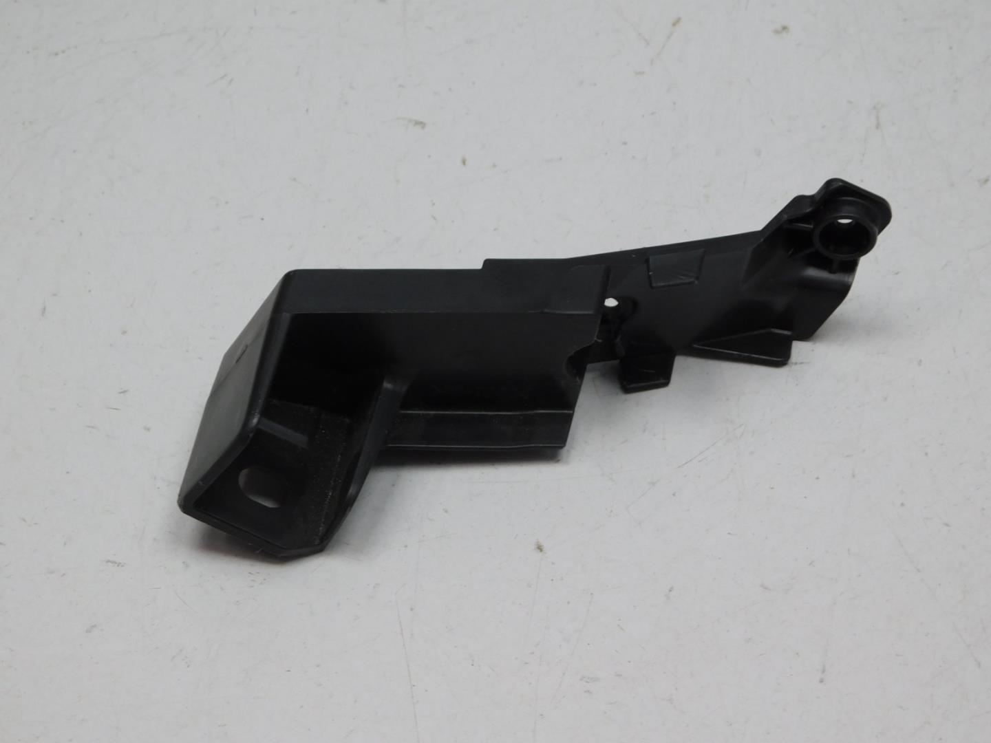 Крепеж фары