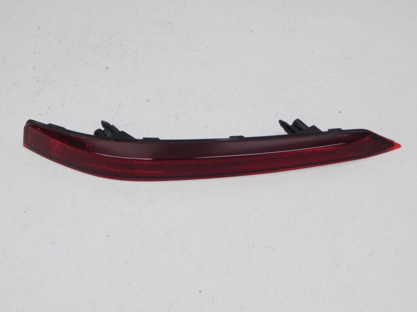 Фонарь задний в бампер левый