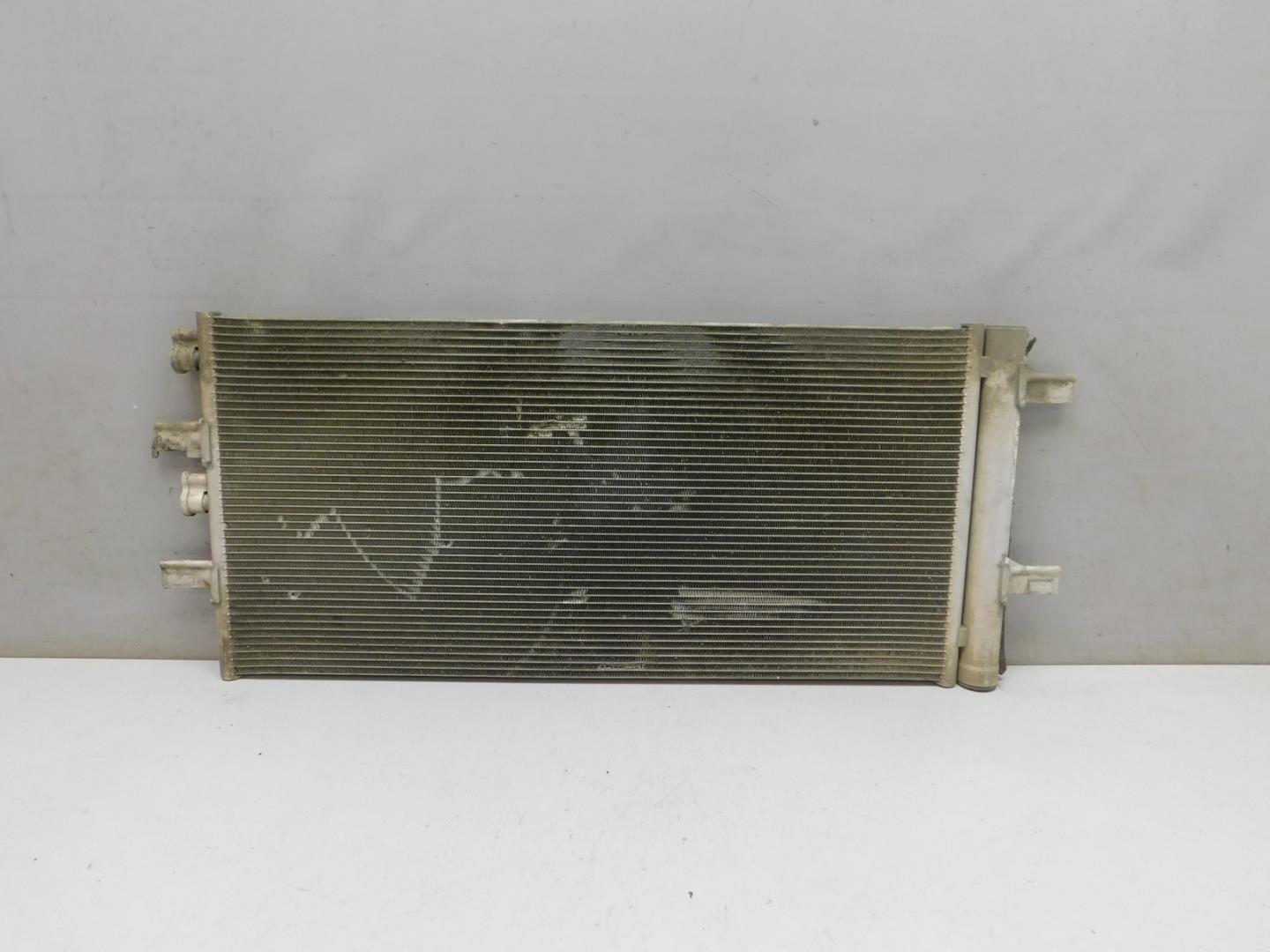 Радиатор кондиционера / конденсер