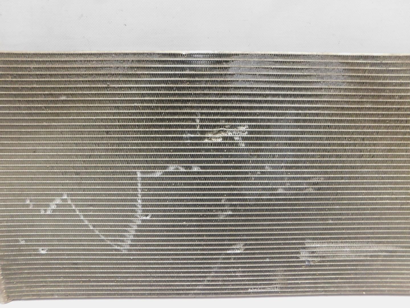 Радиатор кондиционера / конденсер