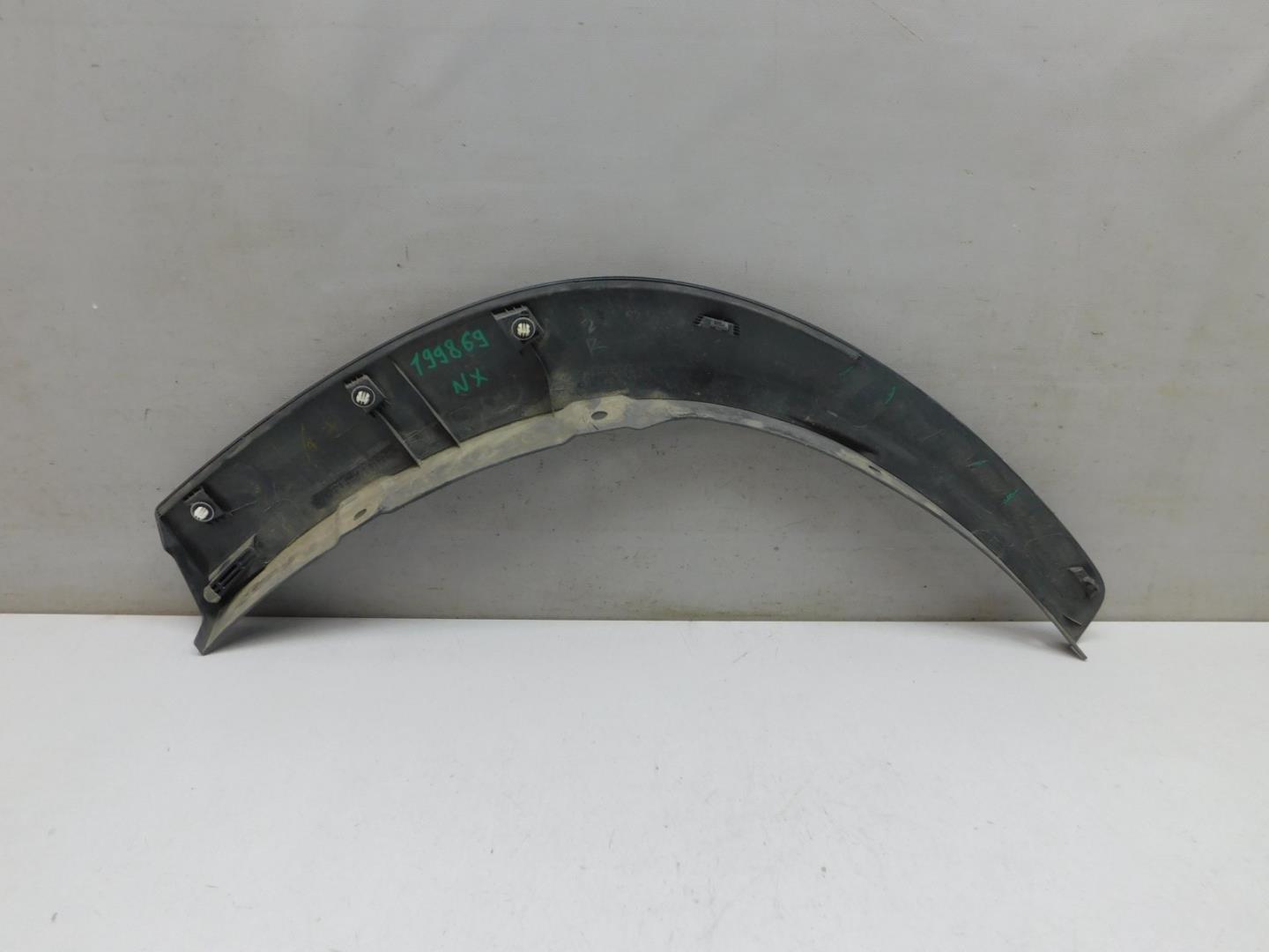 Накладка заднего крыла правого