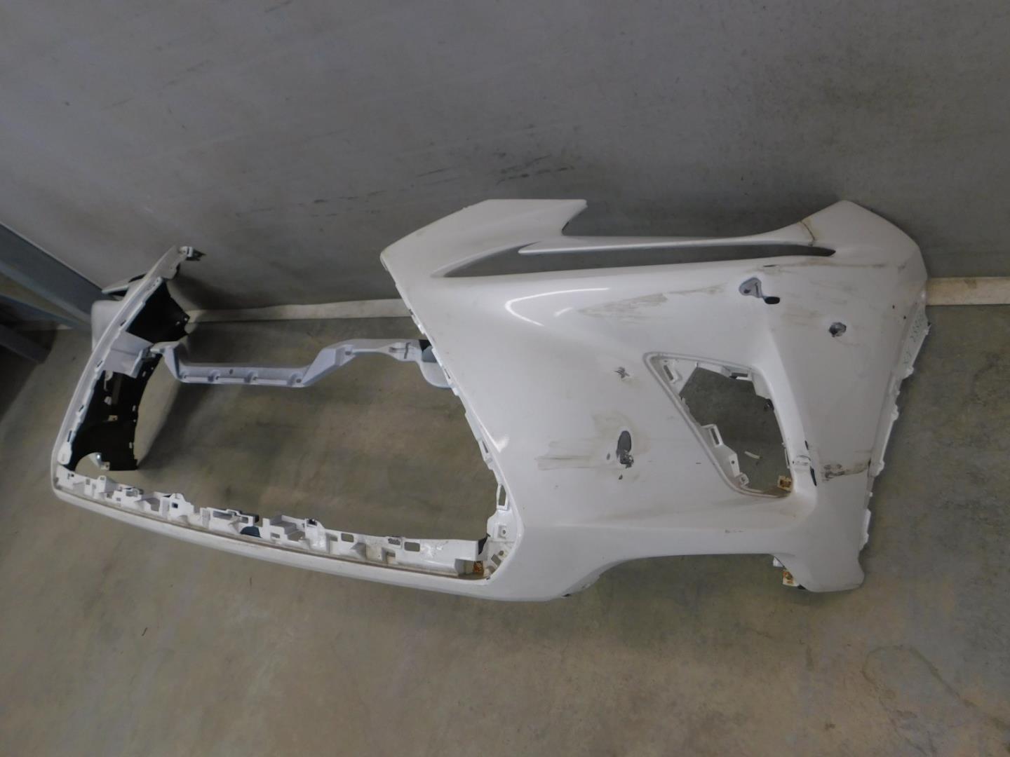 Бампер передний