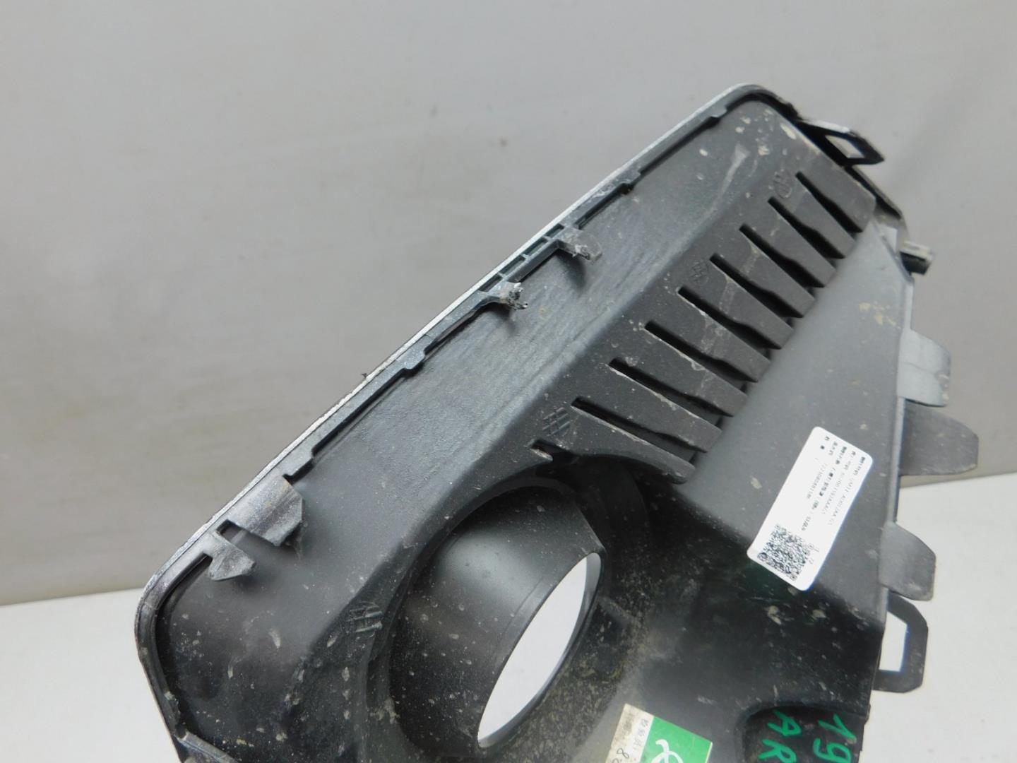 Решетка в бампер правая